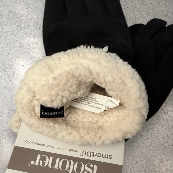 Isotoner Signature Women's Microsuede Water-Repellent Gloves - Picture 4 of 4